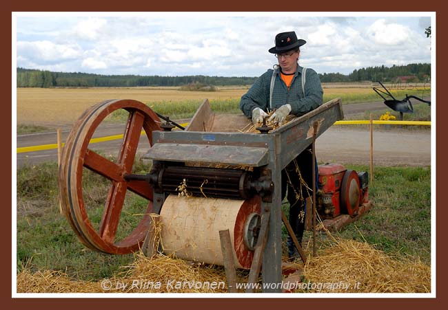 Straw smashing